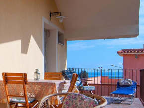  Nice holiday apartment at 200 meters from the sea  Авола